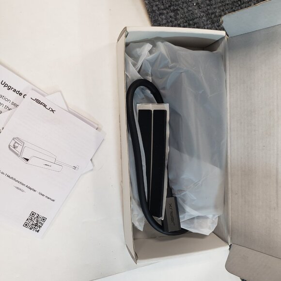 Jsaux Docking Station USB-C 5-in-1 Multifunction Adapter Model Hb0602 - Picture 5 of 9